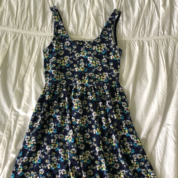 Floral dress - Picture 1 of 2